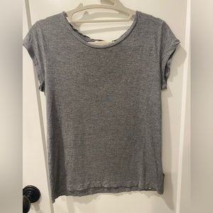 Soft grey Gap t-shirt (XS)